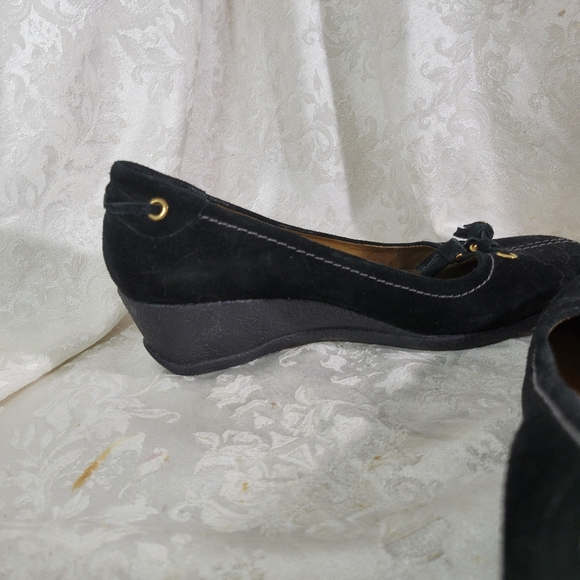 Talbot's Ladies Black Suede Leather Slip-on Wedged Heels - size 7M - EUC - Picture 4 of 9
